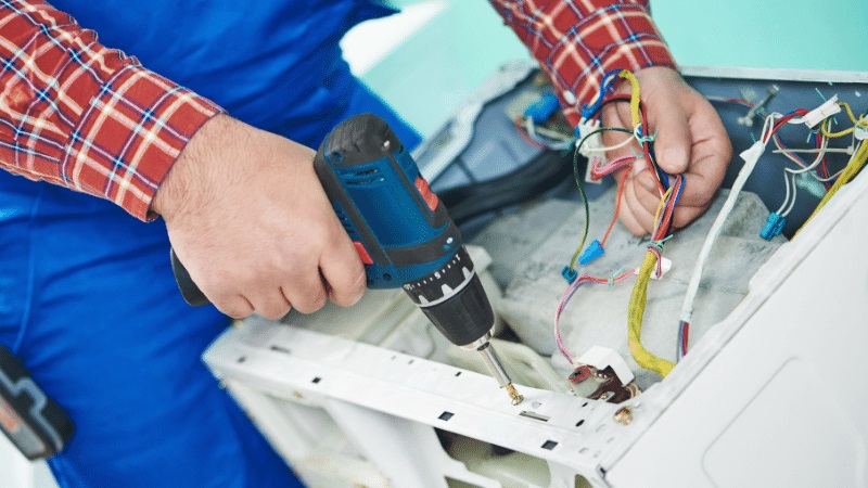 Ataşehir Baxi Baxi çamaşır makinesi kart tamiri – Su almama arızası orijinal parça ile giderildi. - Teknik servis örneği